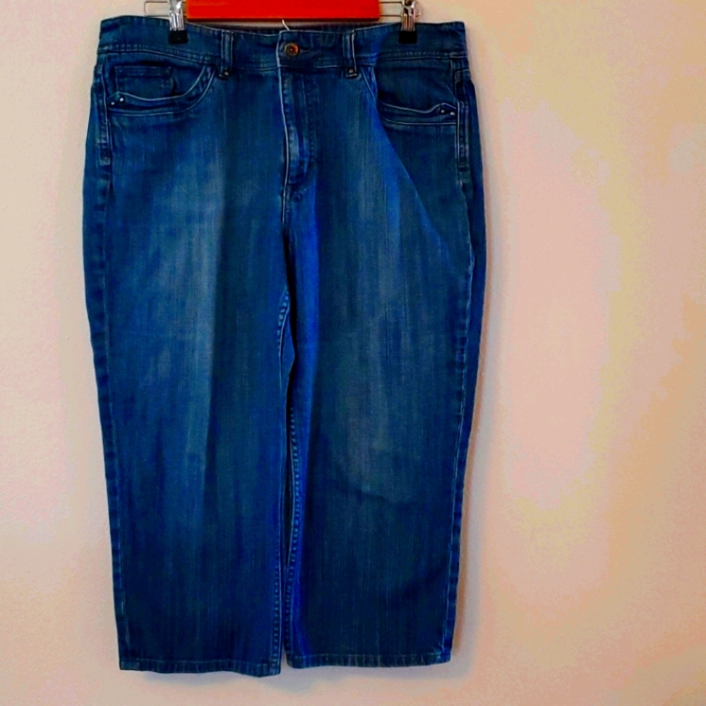 Chico's  "Platinum" Capri jean